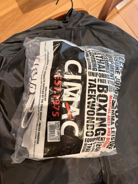 Photo of free Karate Uniform - Mens size 180 (Highbury N5) #1