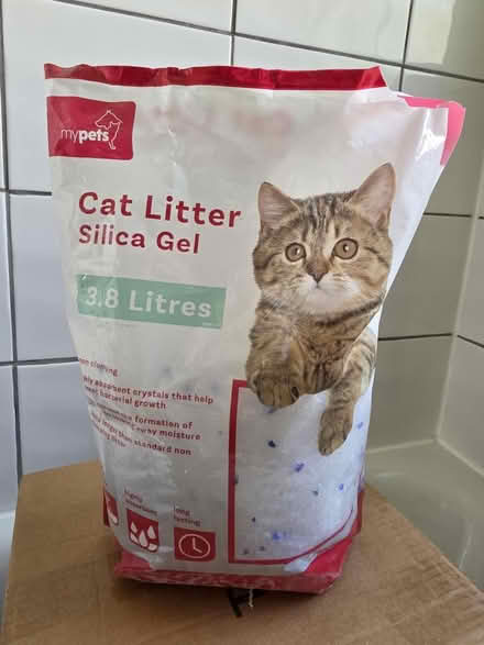 Photo of free Silica gel cat litter (SW19 Wimbledon) #1