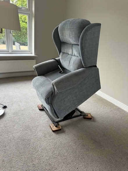 Photo of free Electric Reclining Chair (New Alresford SO24) #2