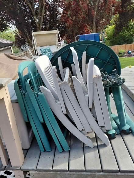 Photo of free Outdoor Patio Furniture (Juanita (Kirkland)) #3
