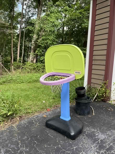Photo of free toddler basketball hoop (Red Hook) #1