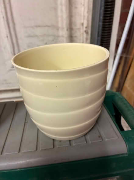 Photo of free Cream 12 cm tall ceramic house plant pot (Great Boughton CH3) #1