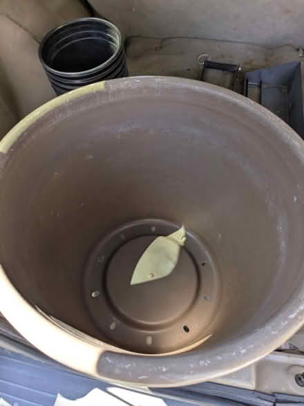 Photo of free Plant pots (84th & Washington) #4