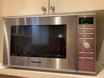 Photo of free microwave (east york Toronto) #1