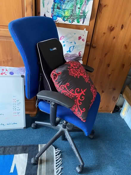 Photo of free Office chairs (Selhurst, SE25) #2