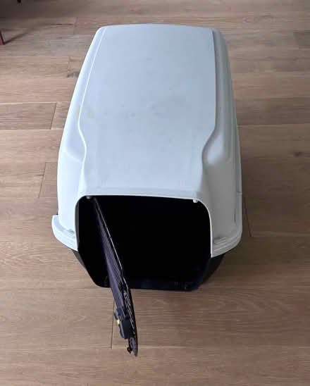 Photo of free Hutch for cat/small dog (Kew TW9) #4