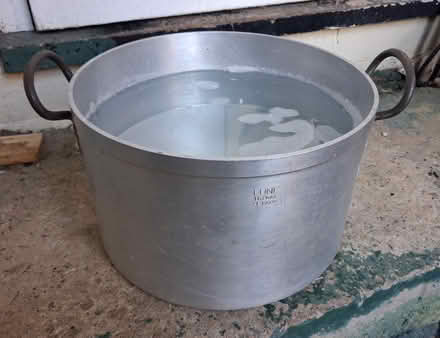 Photo of free Aluminium Pan (Hunter's Bar, S11) #1