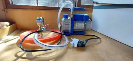 Photo of free Vacuum pumo (BR8) #1