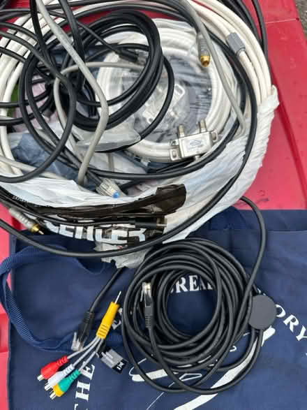 Photo of free AV Cables and other cords (84th & Washington) #2
