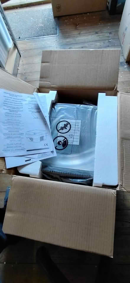 Photo of free Unused Nobo overhead projector (BR8) #2