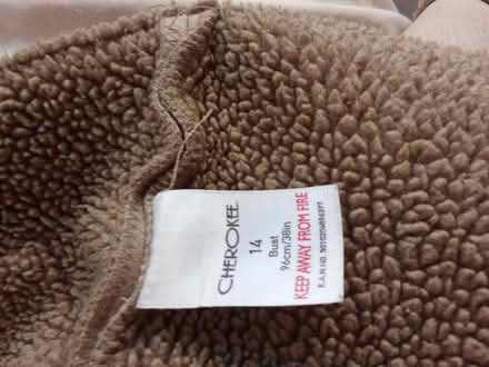 Photo of free ladies coat size 14 (Hackney E5) #4