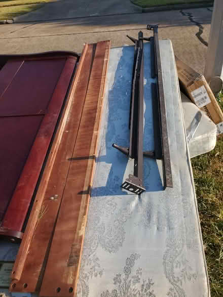 Photo of free Sleigh bed and Hollywood frame (1313 Atlanta, Deer Park) #2