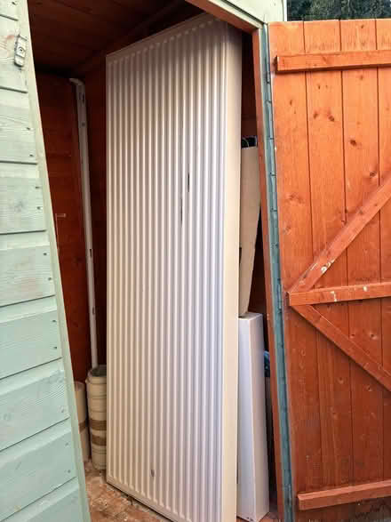 Photo of free vertical radiator (Soudley GL14) #2