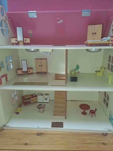 Photo of free Doll's House with some furniture (Cubbington CV32) #2