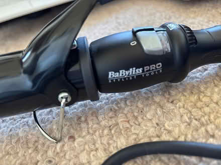 Photo of free Curling iron (Tinshill LS16) #2