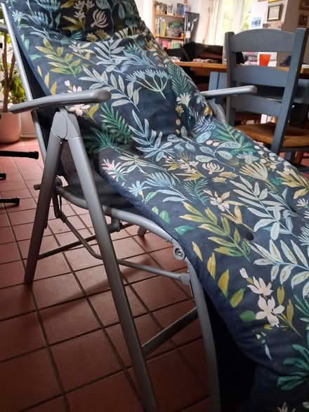 Photo of free reclining padded garden chair (Rotherhithe SE16) #3