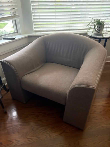 Photo of free 2 Easy Chairs (River Grove, IL) #2