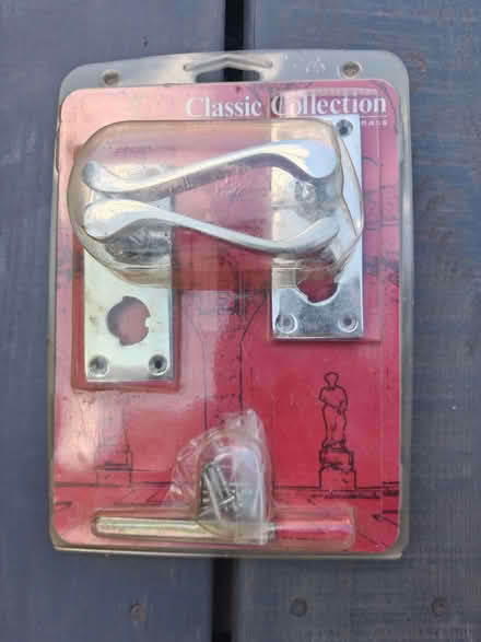 Photo of free Door handle (Woosehill RG41) #1