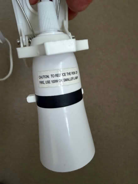 Photo of free Clip on light socket (KT13 Weybridge) #3
