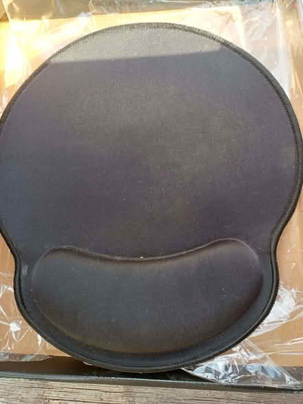 Photo of free Black MAXLVL Ergonomic Mousepad With Wrist Support (Orgreave S13) #2