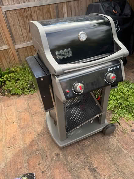 Photo of free Weber barbeque (St Margarets TW1) #2