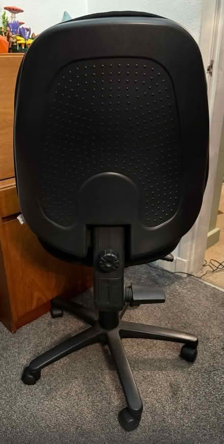 Photo of free Office chair (Dunfermline KY11) #2