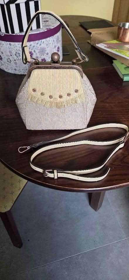Photo of free Cream and Lace Crossbows Bag With Strap (Shipley BD18) #1