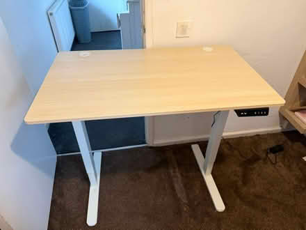 Photo of free Standing desk (Welwyn Garden City, AL7 4HN) #4