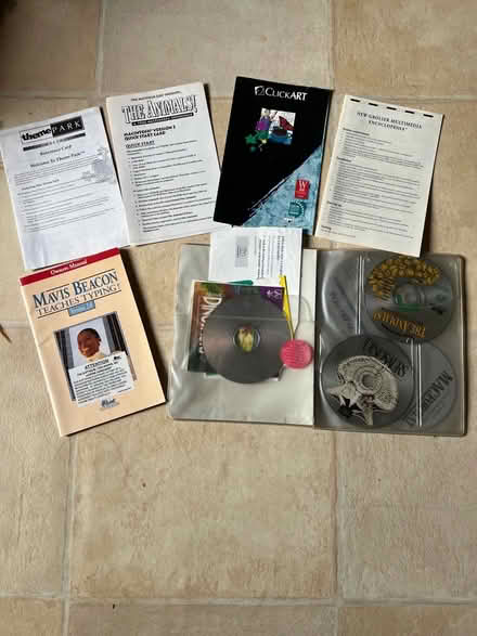 Photo of free Apple Macintosh CDs & games (Nine Mile Burn EH26) #1