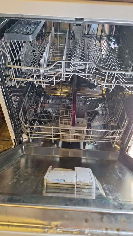 Photo of free Blomberg Standalone Full Dishwasher (Crowle DN17) #2