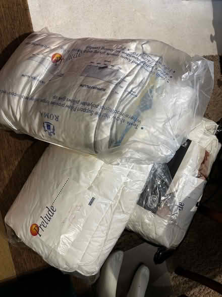 Photo of free 2 x summer and 2 x winter single duvets vgc (Gorse Hill GU22) #1