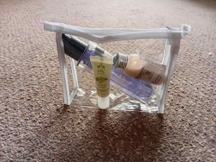 Photo of free H2K and John Frieda toiletries (Harrogate. HG1.) #1
