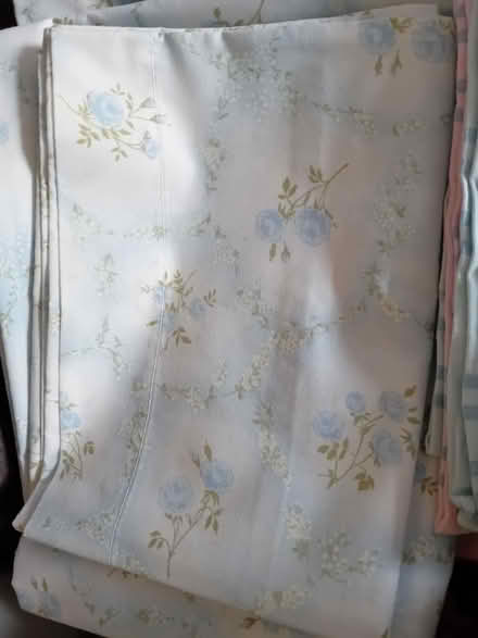 Photo of free Single pillow cases with a single sheetsheet (Old Harlow CM17) #1