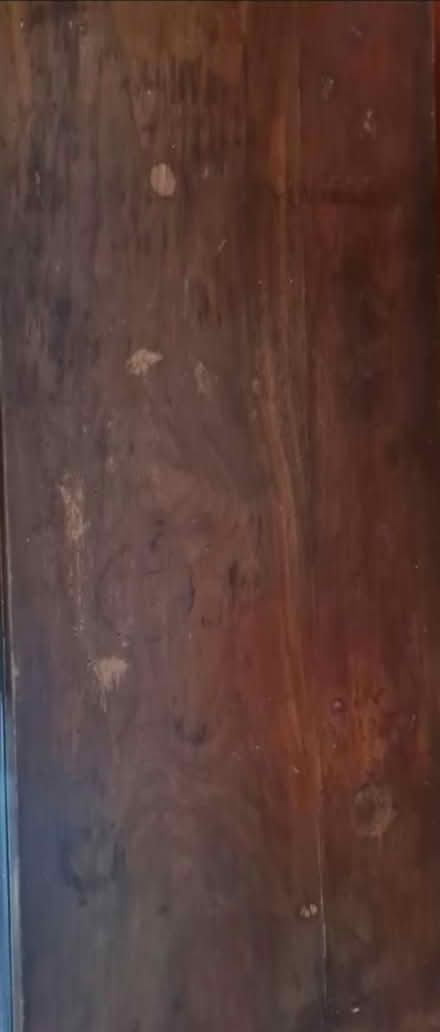 Photo of free Chest of drawers (La12hz) #2