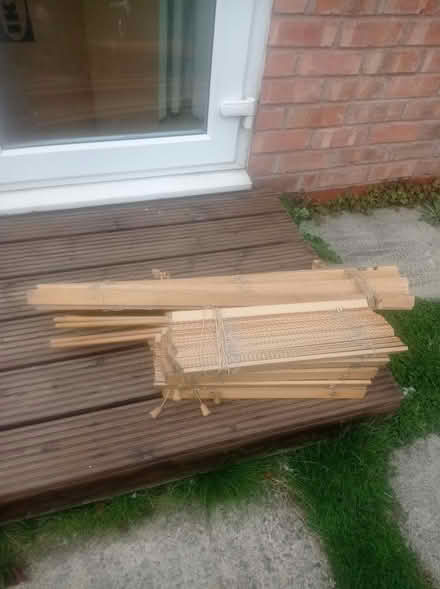 Photo of free 6 wooden Venetian blinds (Sale Wa14 5aq) #1