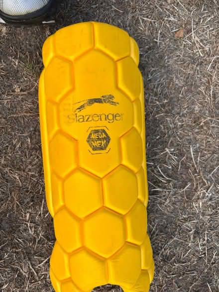 Photo of free Hockey set: stick, bag, pads, shoes (Benson OX10) #4