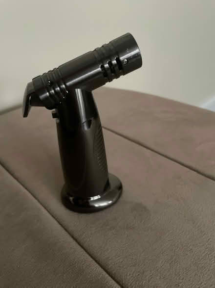 Photo of free Kitchen torch / lighter (Anerley SE20) #1