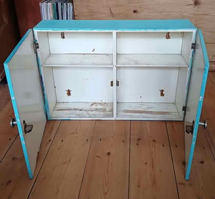 Photo of free Vintage wall mounted medicine cabinet (Hyson Green NG7) #2