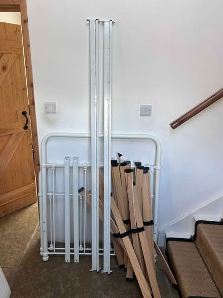 Photo of free Single bed (BH21 Wimborne area) #1