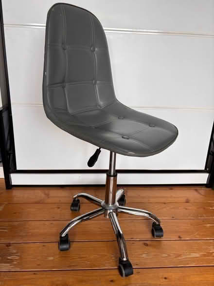 Photo of free Child’s chair (Sunbury TW16) #4