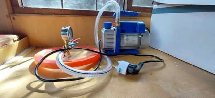 Photo of free Vacuum pumo (BR8) #2