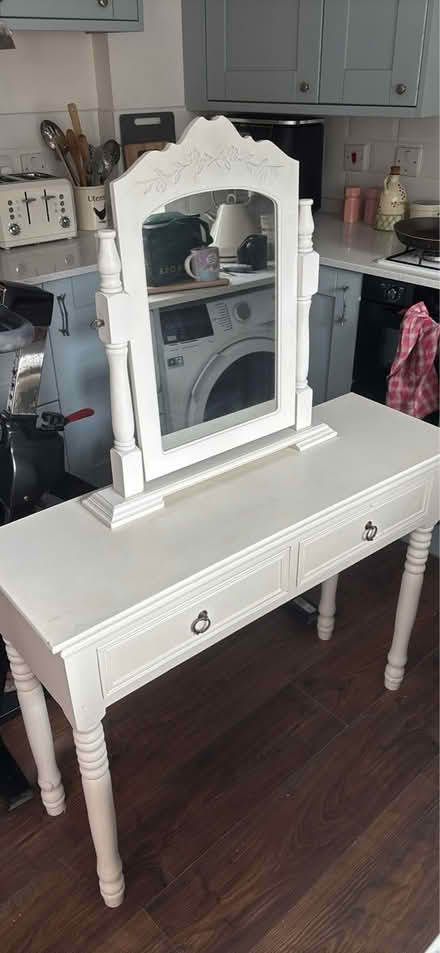 Photo of free Dressing table with mirror (Redbourn AL3) #1
