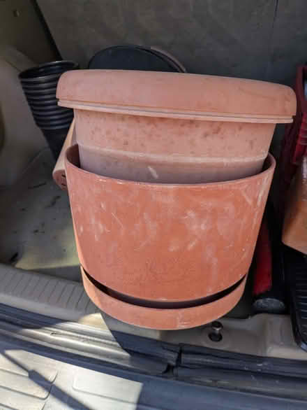 Photo of free Plant pots (84th & Washington) #3