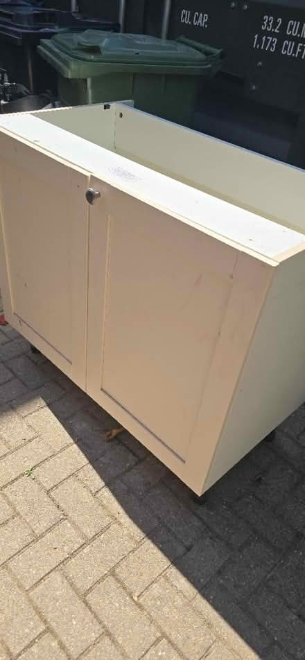 Photo of free Under counter kitchen unit (Hook roundabout KT9) #2
