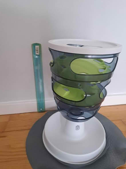 Photo of free Cat feeder (Rotherhithe SE16) #1