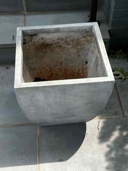 Photo of free Outdoor pot (Park view\Petworth) #2