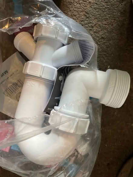 Photo of free U bend sink (Ecclesall S11) #1