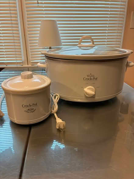 Photo of free Crock pot and little dipper (Saugerties) #1