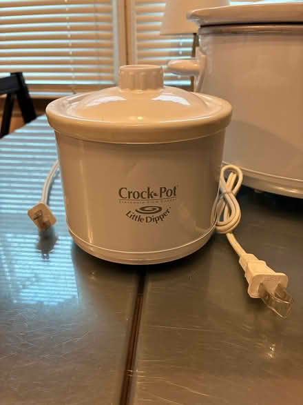 Photo of free Crock pot and little dipper (Saugerties) #3