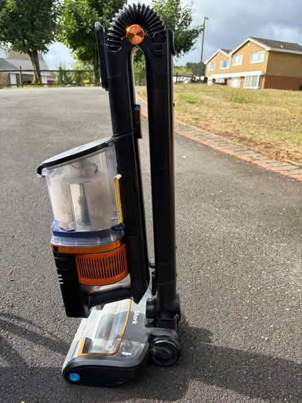 Photo of free Folding cordless vacuum cleaner (Redditch B98.) #3